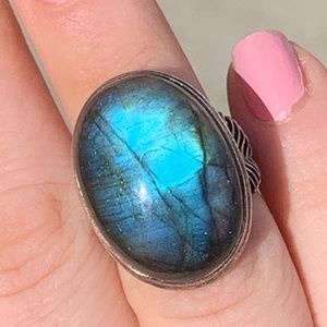 Flashy Blue Labradorite Ring 925 Sterling silver size 7